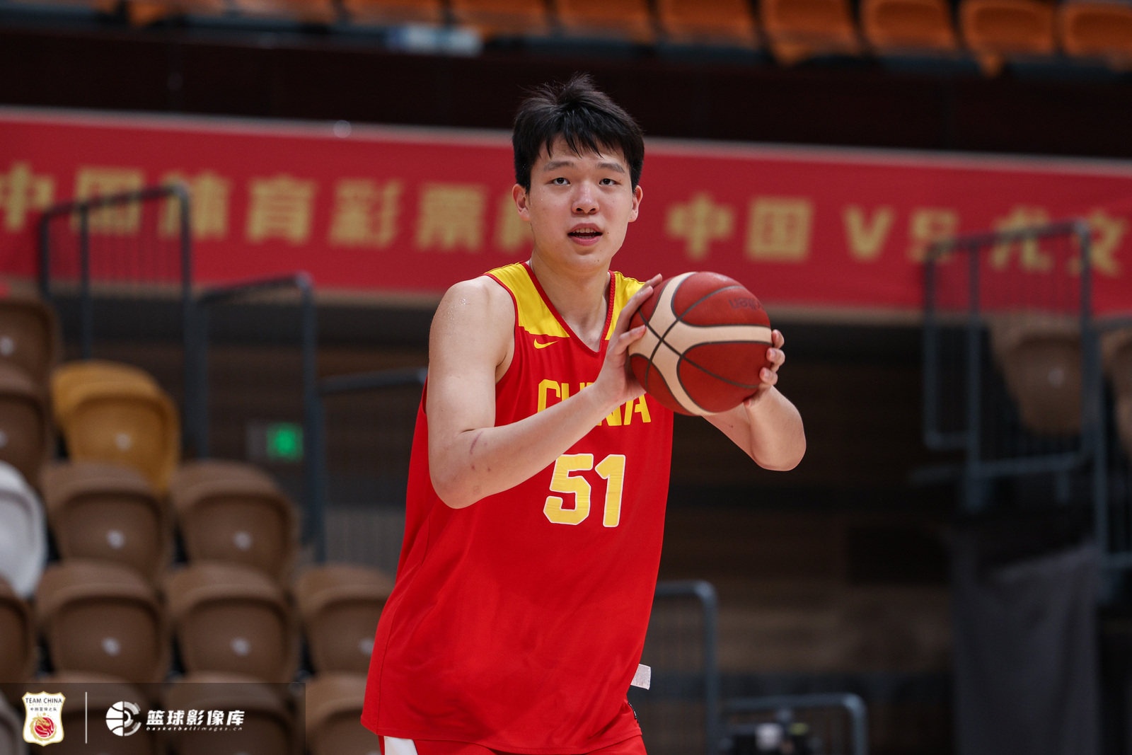 低调看直播-杨瀚森经过NBA的锻炼后 能在国家队展示自己的进步&amp;带来更大帮助